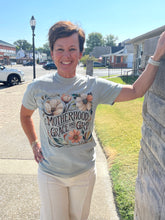 Load image into Gallery viewer, Motherhood Grace And Grit Unisex Comfort Colors Tee