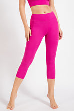 Load image into Gallery viewer, Buttery Super Soft Capri length Yoga Leggings With Pockets-Raspberry
