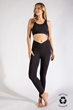 Load image into Gallery viewer, Buttery Soft V Waist Full Length Leggings in Black