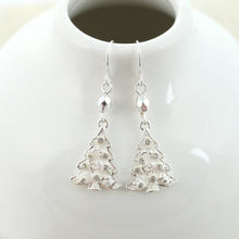 Load image into Gallery viewer, White Filigree Tree Earrings