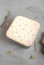 Load image into Gallery viewer, Bows And Florals Vegan Leather Travel Jewelry Box