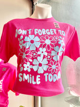 Load image into Gallery viewer, Don&#39;t Forget To Smile Today Unisex Soft Tee