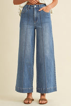 Load image into Gallery viewer, High Rise Pin Tuck Wide Leg Jeans