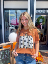 Load image into Gallery viewer, Polka Dot Pumpkin Unisex Tee
