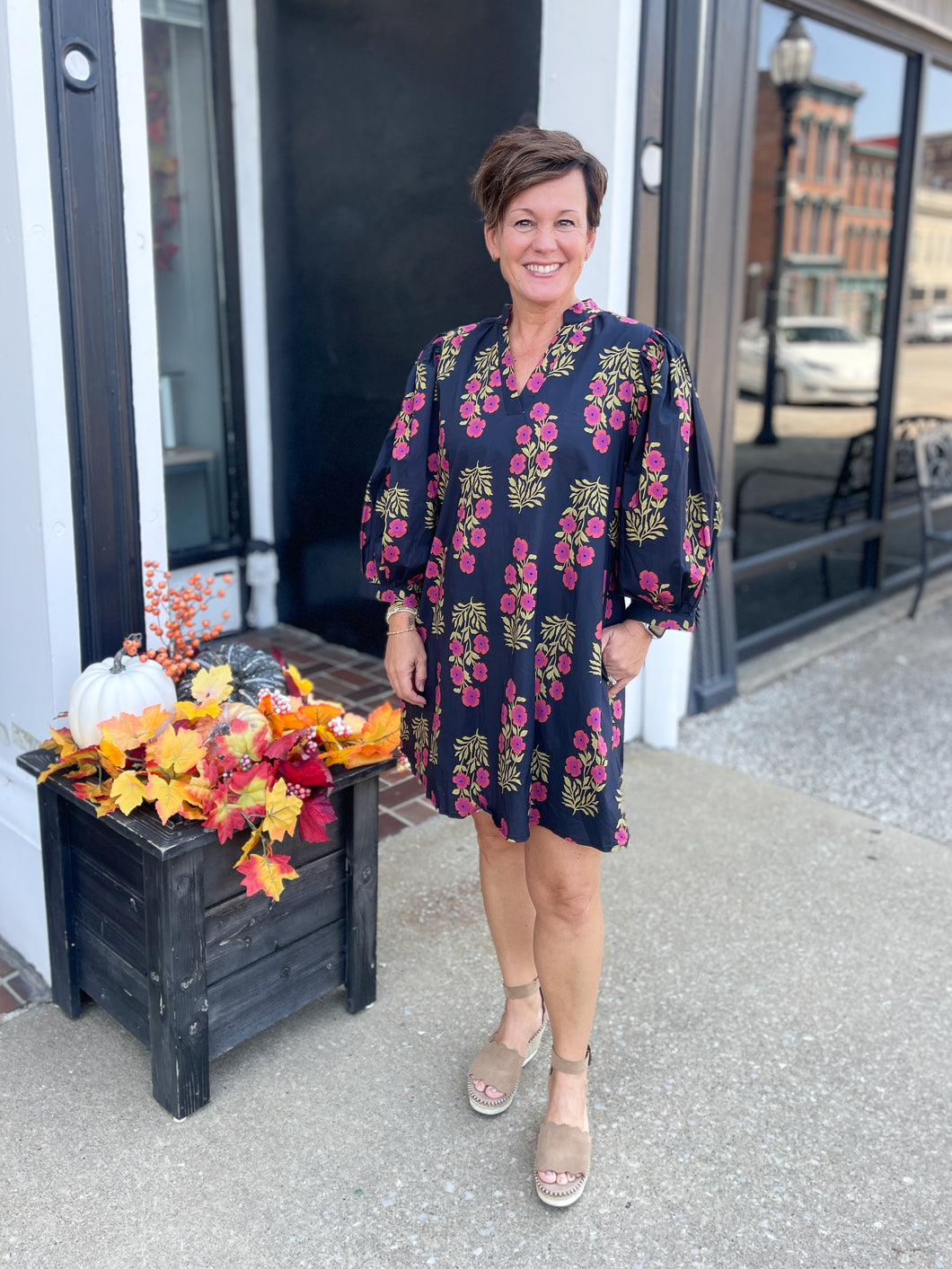 Floral Print V-Neck Lined Dress With Side Pockets
