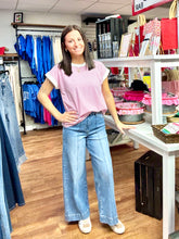Load image into Gallery viewer, High Rise Pin Tuck Wide Leg Jeans