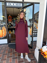 Load image into Gallery viewer, Burgundy Long Sleeve Mock Neck Midi Dress With Pockets