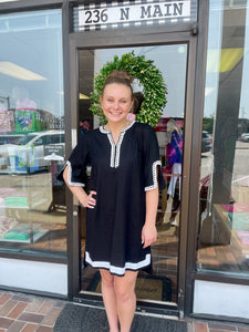 Black And White 3/4 Sleeve Linen Dress with Embroidered Details And Pockets