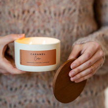Load image into Gallery viewer, Caramel Corn 10 oz Statement Candle