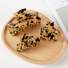 Load image into Gallery viewer, Leopard Theme Hair Accessory Box