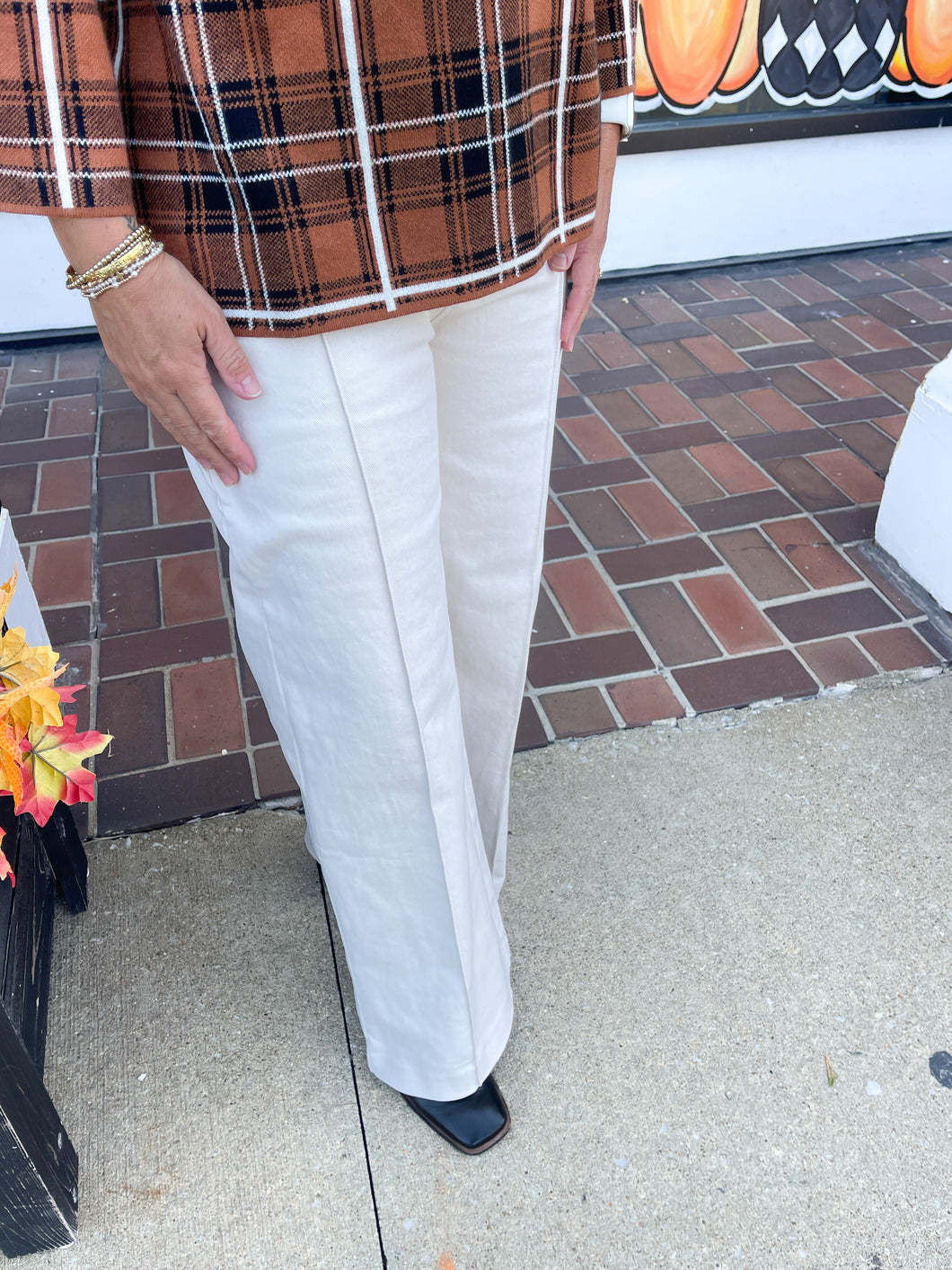 Ecru High Rise Wide Leg Pants With Front Seam Detail