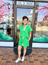 Load image into Gallery viewer, Green Contrast Trim Top &amp; Shorts Matching Set