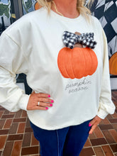 Load image into Gallery viewer, Cream Pumpkin Season Gingham Bow Appliqué Sweatshirt