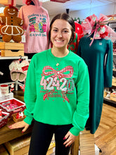 Load image into Gallery viewer, 42420 Small Town Christmas Henderson Ky Unisex Sweatshirt- Green