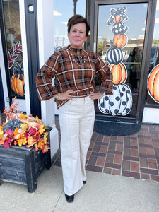Ecru High Rise Wide Leg Pants With Front Seam Detail
