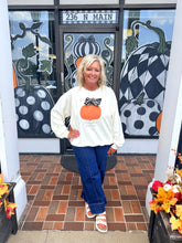 Load image into Gallery viewer, Cream Pumpkin Season Gingham Bow Appliqué Sweatshirt