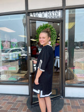 Load image into Gallery viewer, Black And White 3/4 Sleeve Linen Dress with Embroidered Details And Pockets