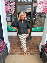 Load image into Gallery viewer, Black Stripe Cropped Wide Leg Pants