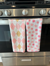 Load image into Gallery viewer, Pink Daisy &amp; Argyle Waffle Knit Kitchen Towel