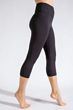 Load image into Gallery viewer, Original Buttery Super Soft Capri length, high waist band leggings- Black