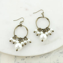 Load image into Gallery viewer, Pearl &amp; Loop Earrings