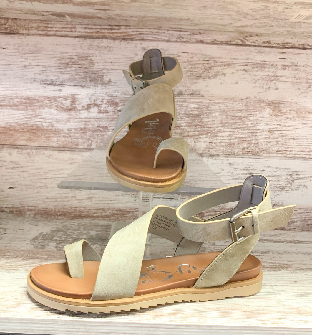 Steffy Cream/Tan Sandals