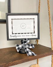 Load image into Gallery viewer, Wood Framed 4X6 Photo Frame on Pedestal